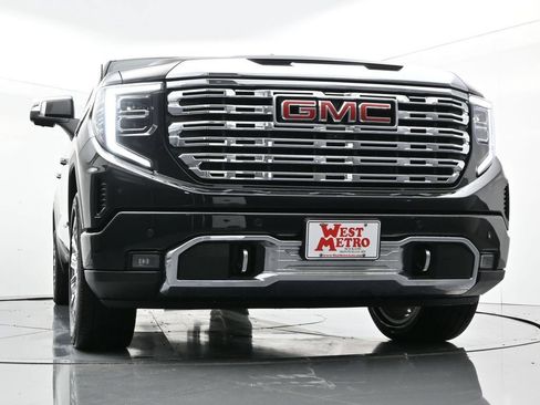 Used 2022 GMC Sierra 1500 Denali w/ Denali Reserve Package AWD/4WD image 36