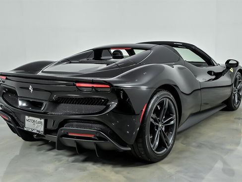 Used 2024 Ferrari 296 GTS RWD image 10