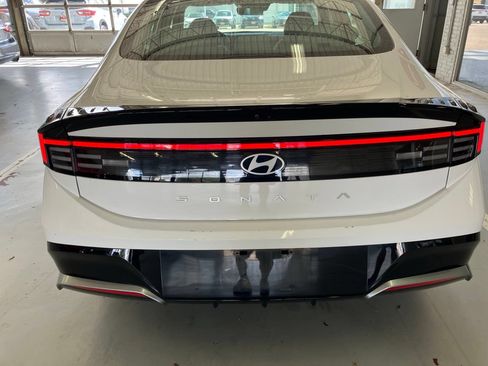 Used 2025 Hyundai Sonata SEL FWD image 5