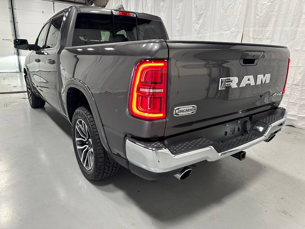 Used 2026 RAM 1500 Limited AWD/4WD image 5
