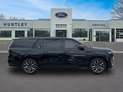 Used 2021 Cadillac Escalade ESV Sport Platinum AWD/4WD image 4