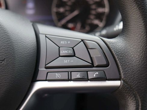 Used 2022 Nissan Altima 2.5 SV AWD/4WD image 23