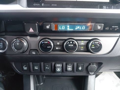 Certified 2018 Toyota Tacoma TRD Pro AWD/4WD image 34
