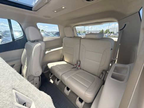 Used 2021 GMC Acadia Denali w/ Denali Technology Package FWD image 27