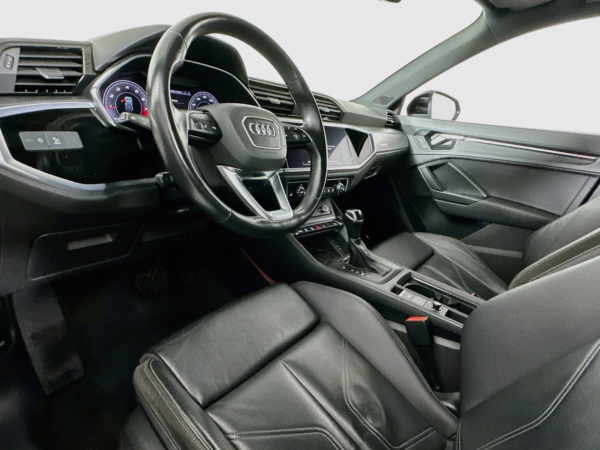 Used 2022 Audi Q3 2.0T Premium Plus w/ Premium Plus Package AWD/4WD image 7