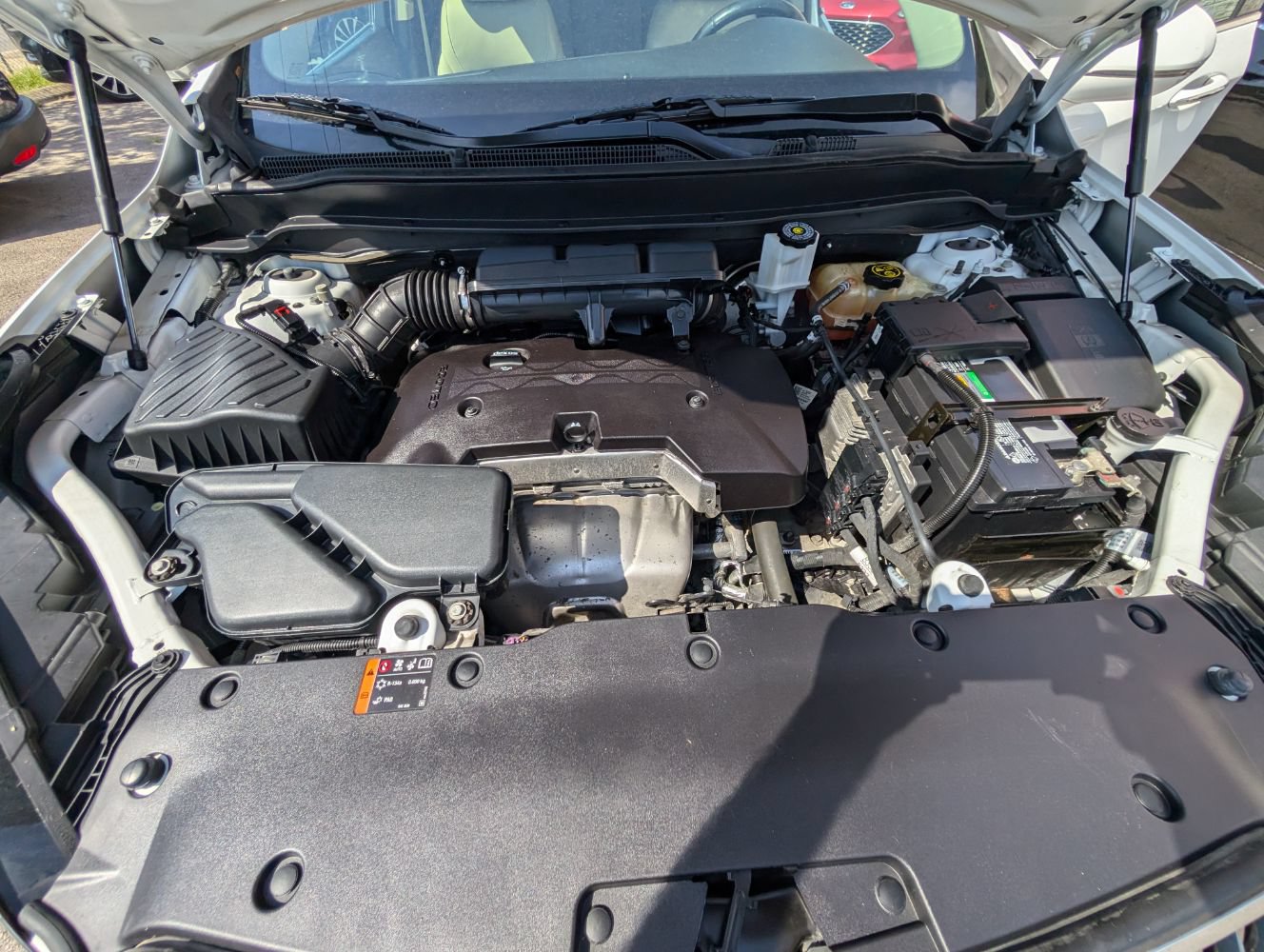 Used 2018 Buick Envision Essence AWD/4WD image 10