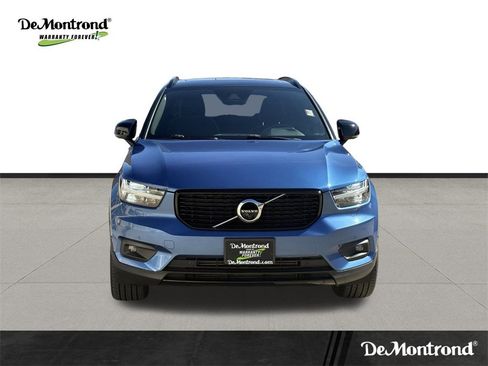 Used 2021 Volvo XC40 T5 R-Design w/ Advanced Package image 2