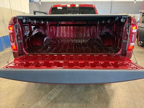 Used 2022 RAM 1500 Laramie AWD/4WD image 22