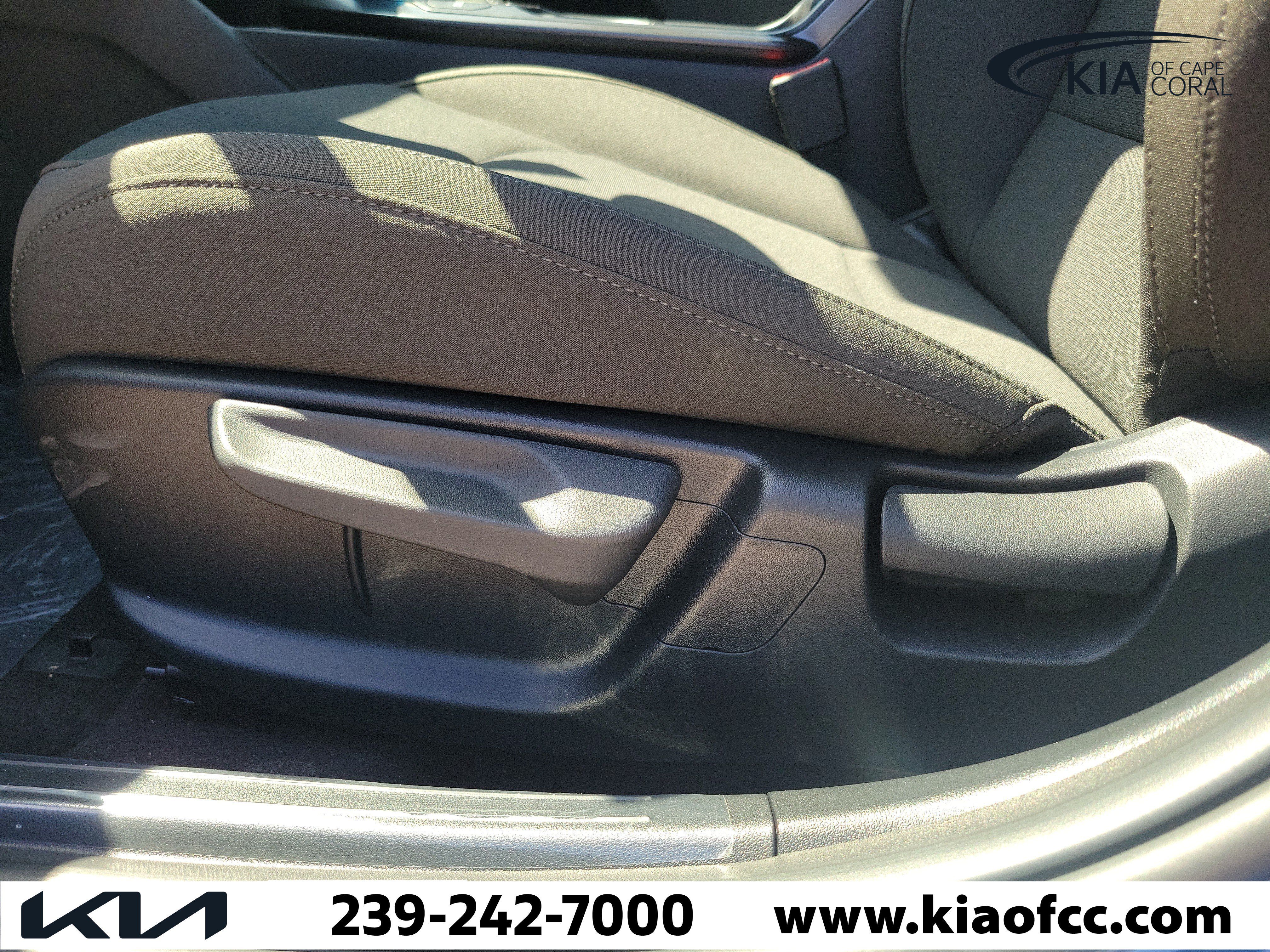 New 2026 Kia K4 FWD image 24