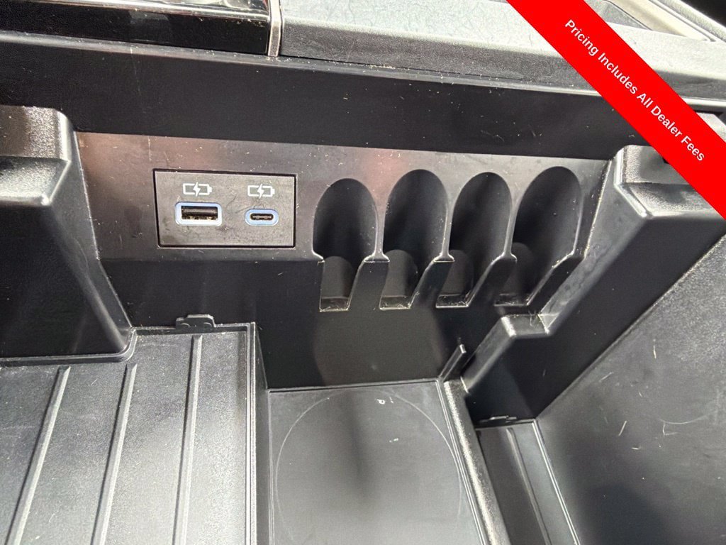 Used 2024 Toyota Tundra Limited w/ Power Package RWD image 22