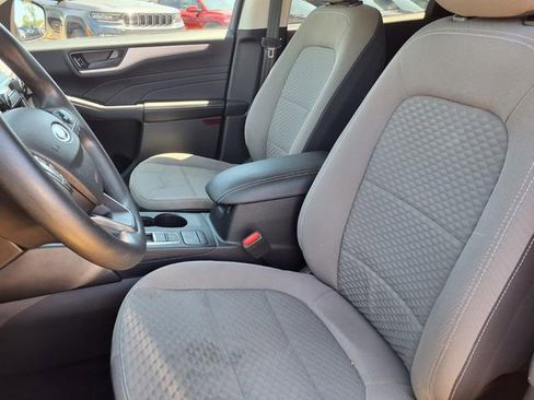 Used 2022 Ford Escape SE AWD/4WD image 3