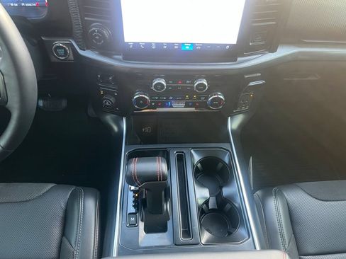 Used 2025 Ford F150 Raptor AWD/4WD image 17