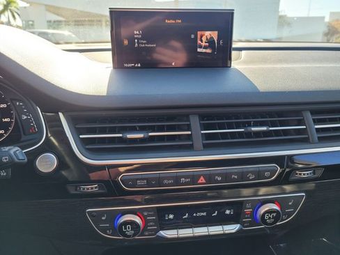Used 2019 Audi Q7 3.0T Prestige image 23