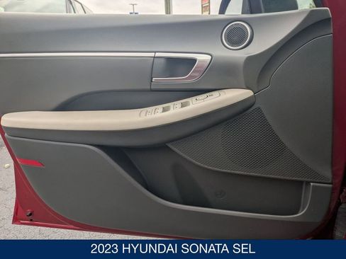 Certified 2023 Hyundai Sonata SEL w/ Convenience Package image 12