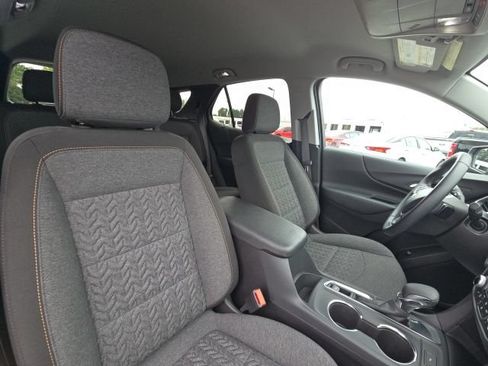 Used 2024 Chevrolet Equinox LT w/ LPO, Floor Liner Package FWD image 20