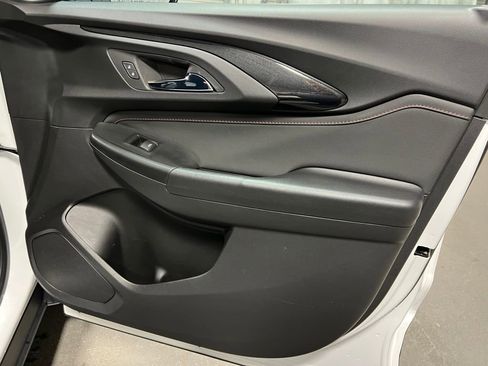 Used 2021 Chevrolet TrailBlazer RS w/ Convenience Package image 10