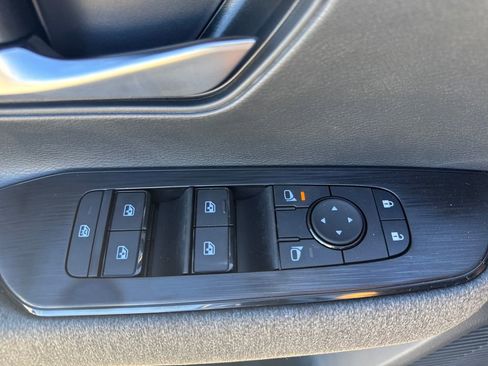 New 2026 Nissan Kicks SV image 18