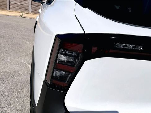 New 2026 Nissan Kicks SV image 12