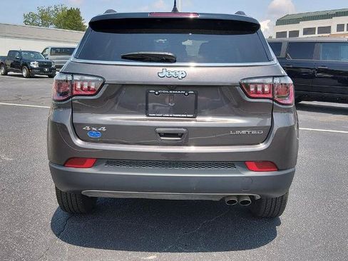 Used 2022 Jeep Compass Limited AWD/4WD image 5