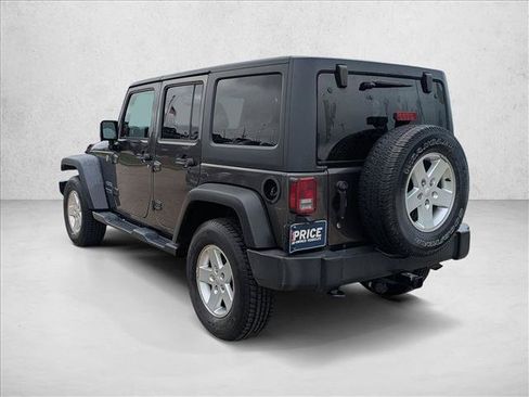 Used 2018 Jeep Wrangler Unlimited Sport S AWD/4WD image 7