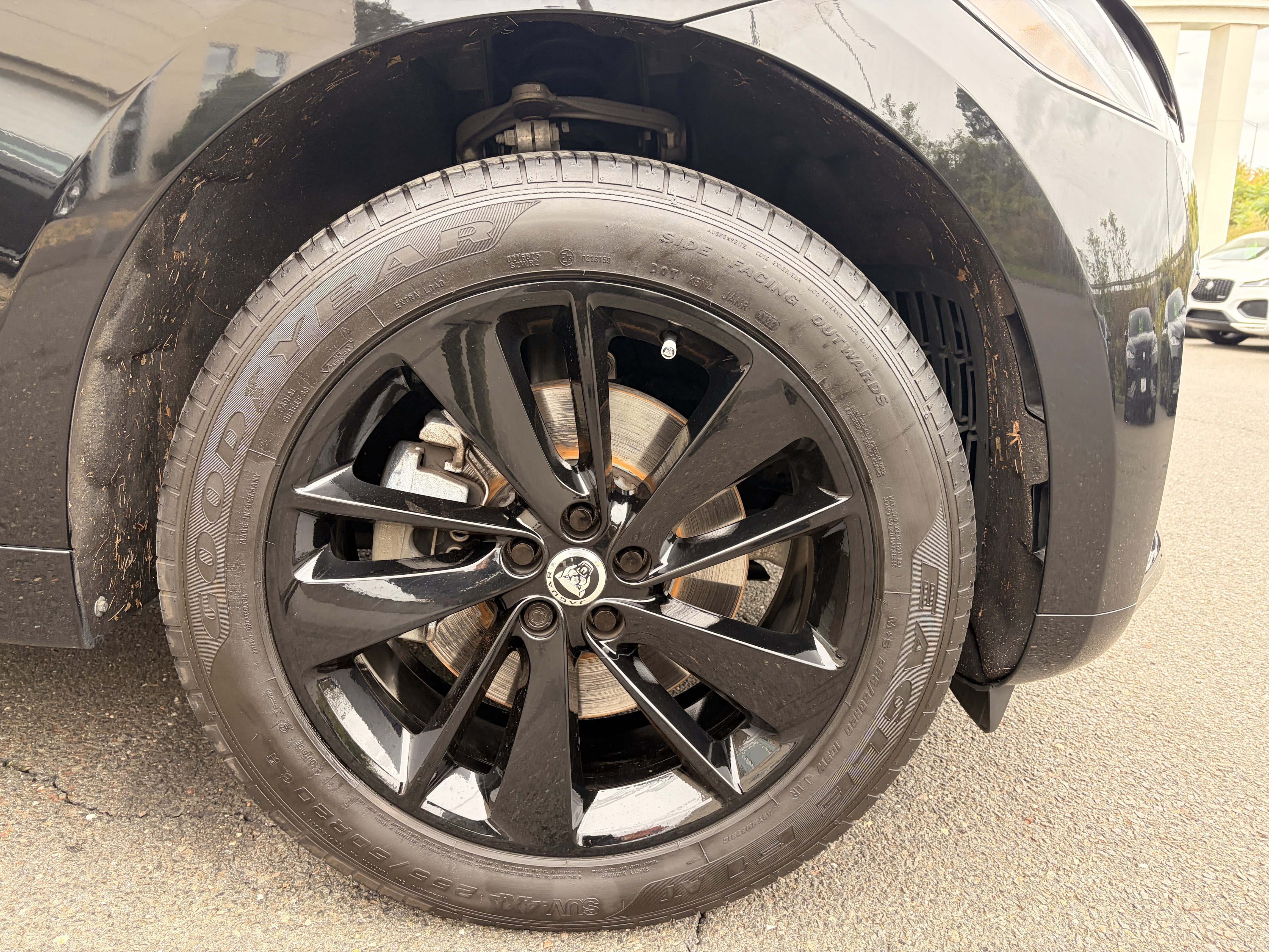 Used 2024 Jaguar F-PACE R-Dynamic S AWD/4WD image 31