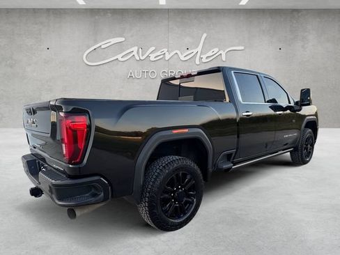 Used 2023 GMC Sierra 2500 Denali w/ Denali Black Diamond Edition AWD/4WD image 16
