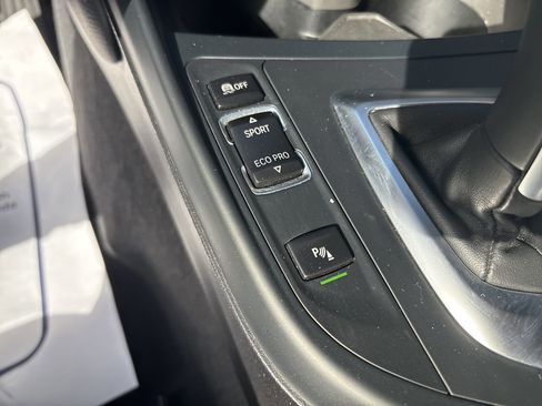 Used 2015 BMW M235i xDrive Coupe image 25