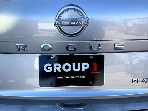 Certified 2022 Nissan Rogue Platinum w/ Head-Up Display Package FWD image 10