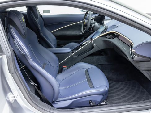 Used 2023 Ferrari Roma RWD image 87