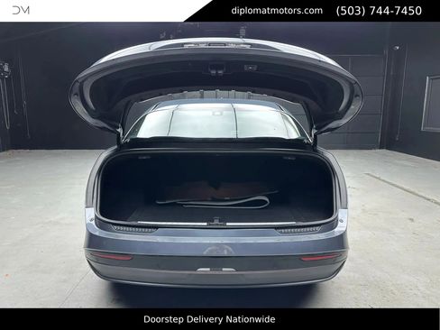 Used 2024 Lucid Air Touring image 36