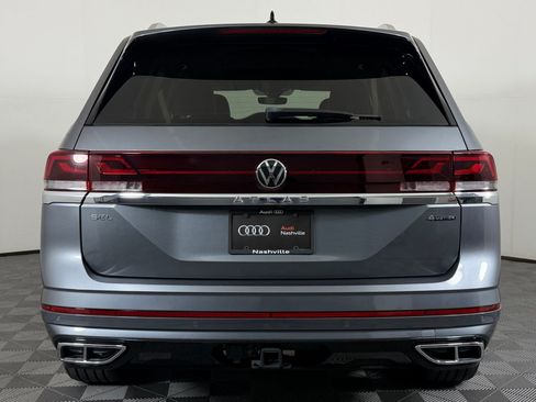 Used 2024 Volkswagen Atlas SEL Premium R-Line AWD/4WD image 9