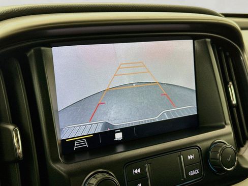 Used 2021 Chevrolet Colorado Z71 w/ Safety Package RWD image 23