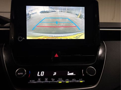 Used 2023 Toyota Corolla LE FWD image 10