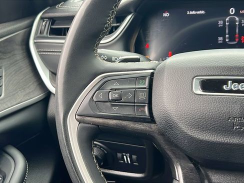 Used 2024 Jeep Grand Cherokee L Limited w/ Luxury Tech Group II image 28