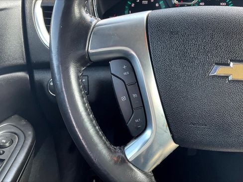 Used 2016 Chevrolet Traverse LT FWD image 18