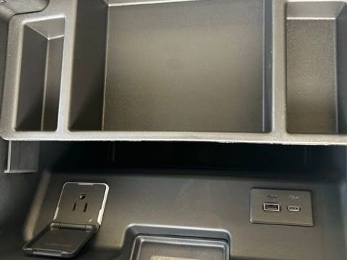 New 2025 GMC Sierra 2500 Denali w/ Denali Reserve Package image 28