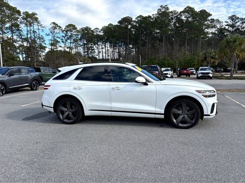 Used 2023 Genesis GV70 2.5T w/ Sport Prestige Package image 32