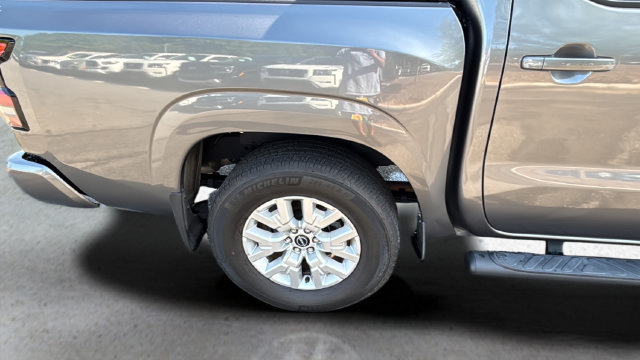 Used 2024 Nissan Frontier SV w/ SV Convenience Package RWD image 31