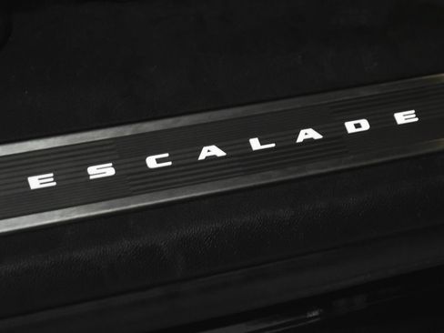 Used 2022 Cadillac Escalade Sport AWD/4WD image 15