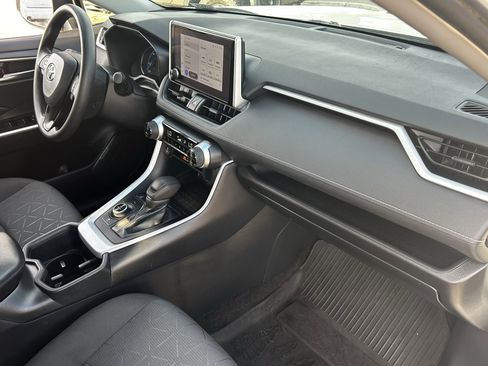 Used 2023 Toyota RAV4 AWD Hybrid image 11