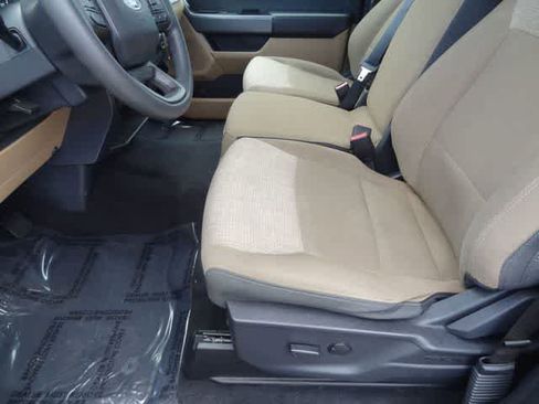 Used 2023 Ford F150 XLT AWD/4WD image 6