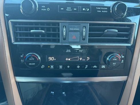 Certified 2024 INFINITI QX80 Sensory image 19