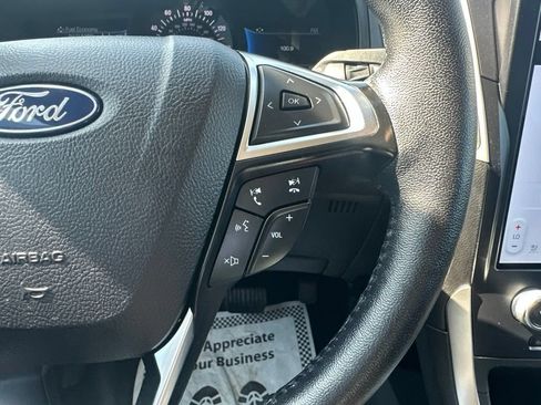 Used 2024 Ford Edge SEL w/ Convenience Package AWD/4WD image 16