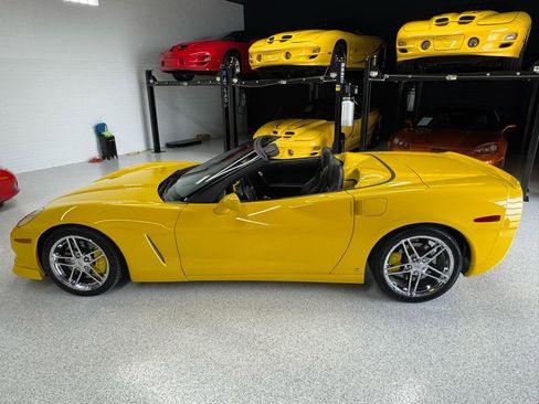 Used 2006 Chevrolet Corvette Convertible w/ Preferred Equipment Group RWD image 8