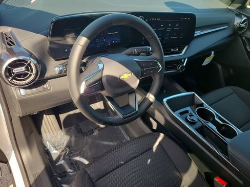 New 2026 Chevrolet Equinox LT FWD image 19