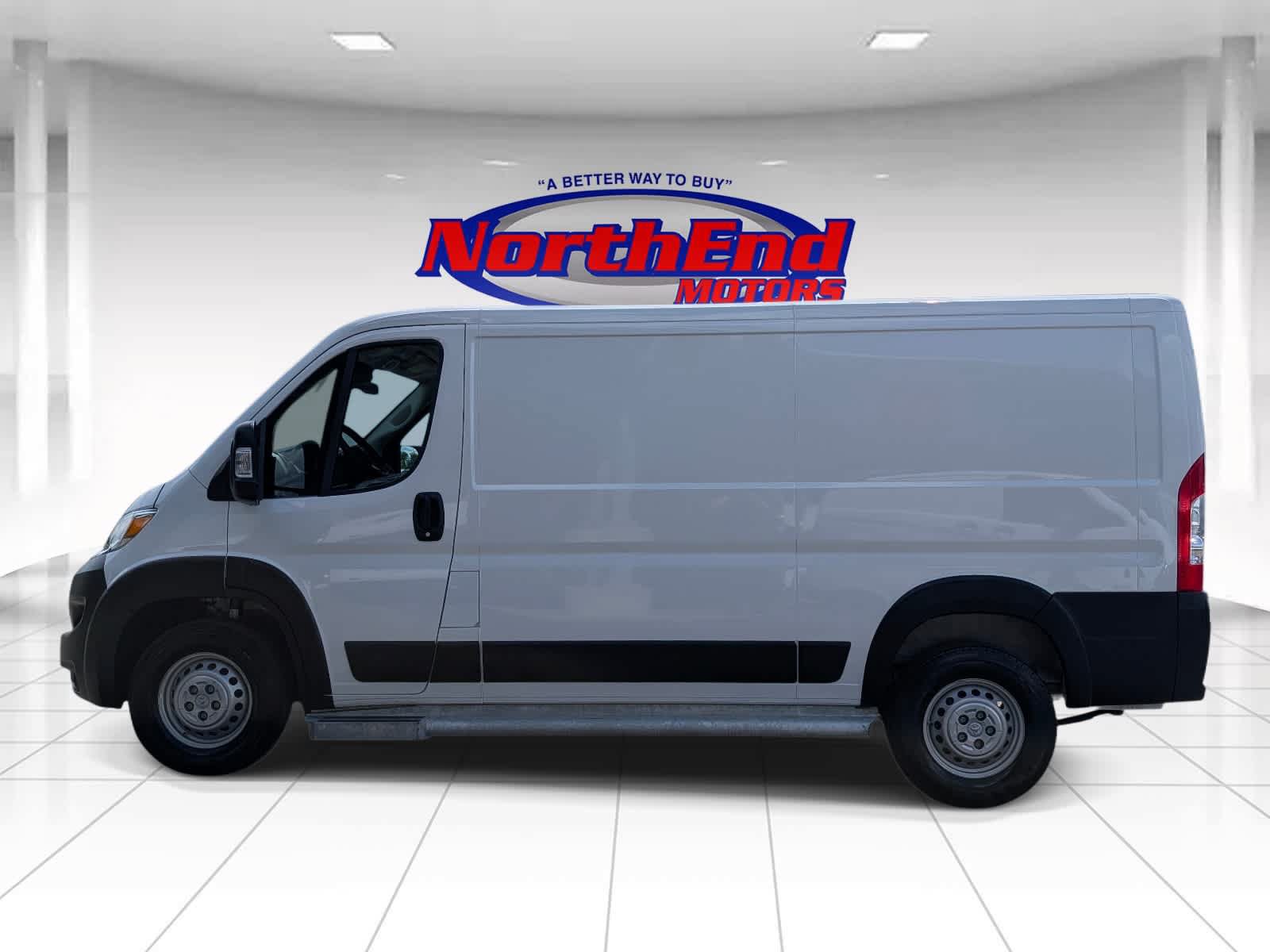 Used 2025 RAM ProMaster 2500 w/ U-Haul Equipment Group FWD image 4