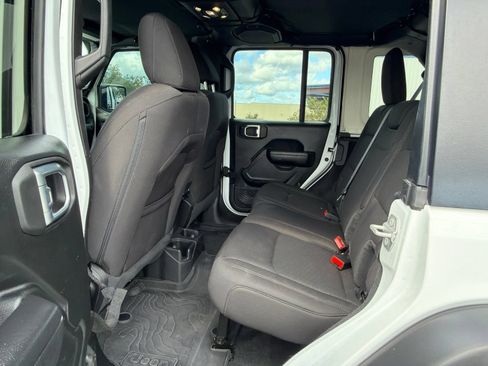 Used 2023 Jeep Wrangler Unlimited Sport AWD/4WD image 17