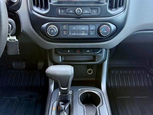 Used 2018 Chevrolet Colorado W/T RWD image 23