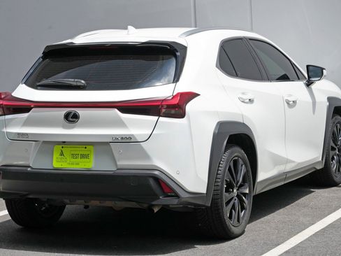 Used 2022 Lexus UX 200 w/ Accessory Package (Z2) FWD image 49