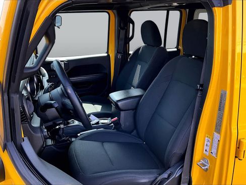 Used 2019 Jeep Wrangler Unlimited Sport S AWD/4WD image 7
